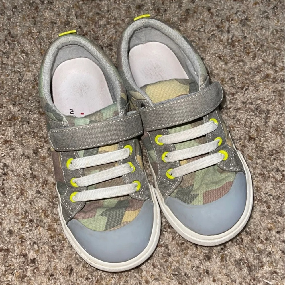 See Kai Run camo tennis shoes